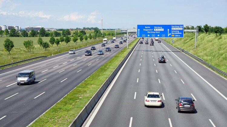 250km/h也没有问题 德国联邦议院否决高速公路限速提案